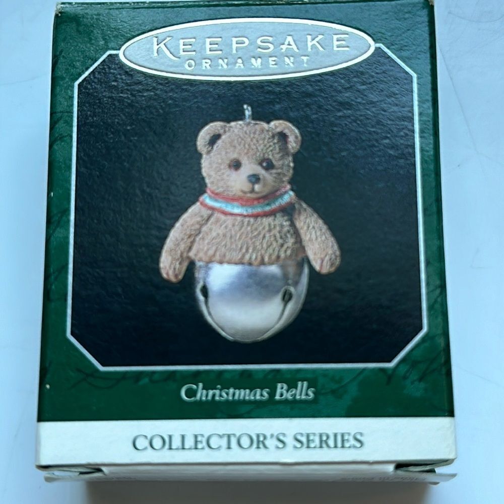Vintage new in box 1998 Hallmark small Christmas Bells Keepsake Ornaments‎